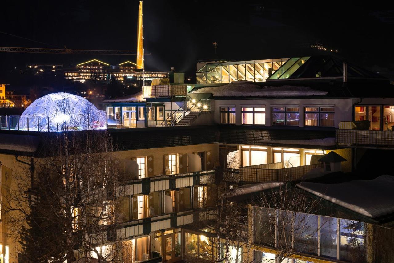 Hotel Cavallino Bianco - Weisses Roessl San Candido Exterior photo