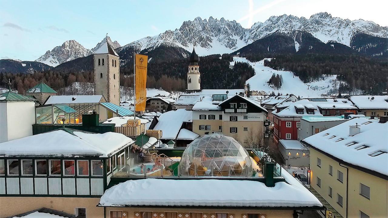Hotel Cavallino Bianco - Weisses Roessl San Candido Exterior photo